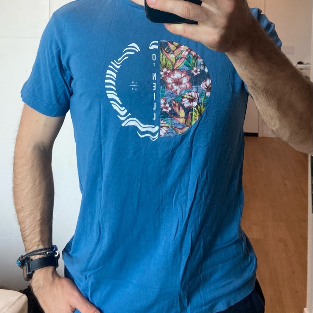 O’Neil blue men’s tee